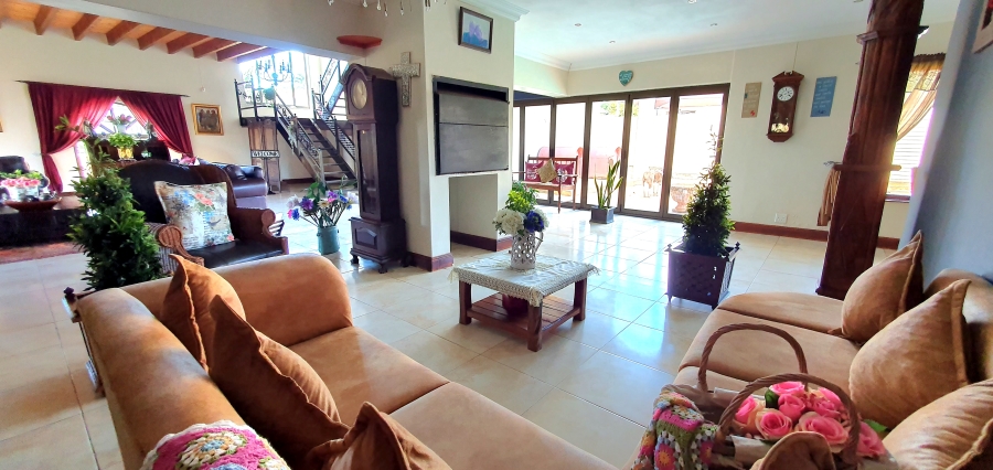 4 Bedroom Property for Sale in Strelitzia Park Eastern Cape